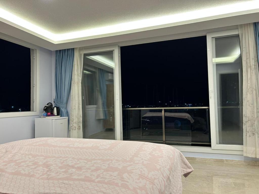 Mert Homes מרמריס מראה חיצוני תמונה